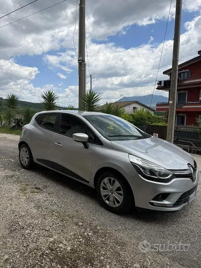 Usata Renault Clio IV 75 CV (55 kW) 2018 Grigio Berlina