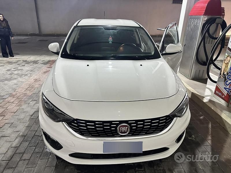 Usata Fiat Tipo 95 CV (69 kW) 2018 Bianco Berlina
