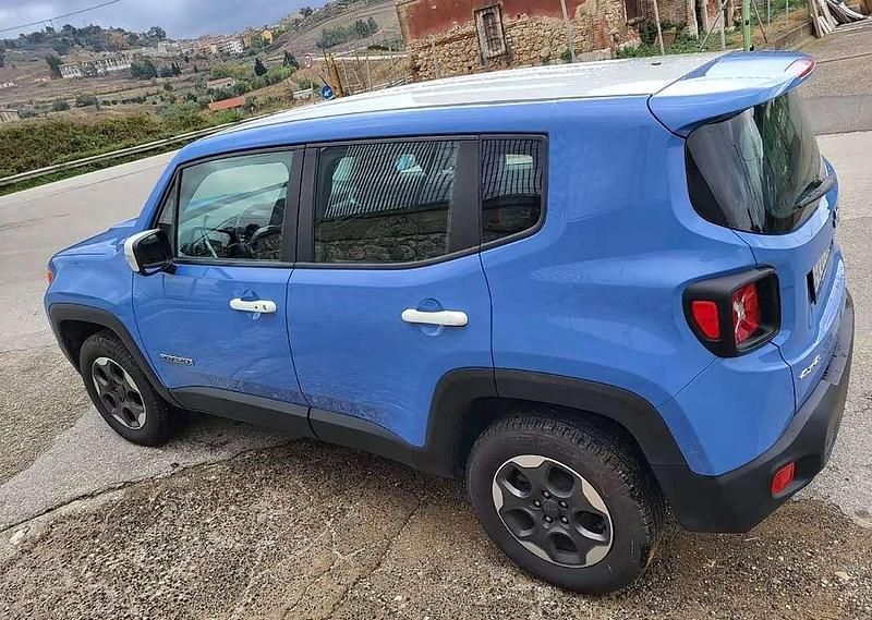 Usata Jeep Renegade Limited 140 CV (102 kW) 2018 Blu/azzurro SUV