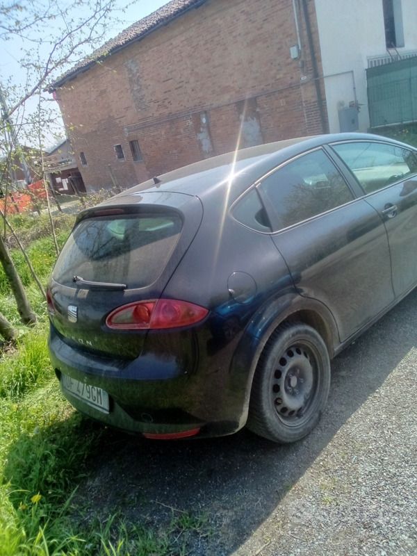 Usata 2007 Seat Leon Due volumi | 2000 € (Buon prezzo) - Immagine 1/3