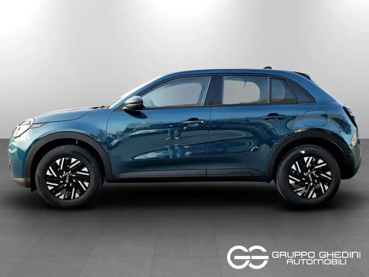 Nuova Fiat 600 Pop 136 CV (100 kW) 2025 Verde mare metallizzato SUV