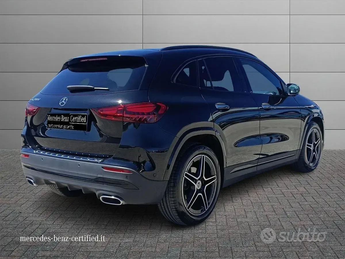 Usata Mercedes GLA200 Advanced Plus 150 CV (110 kW) 2024 Nero SUV
