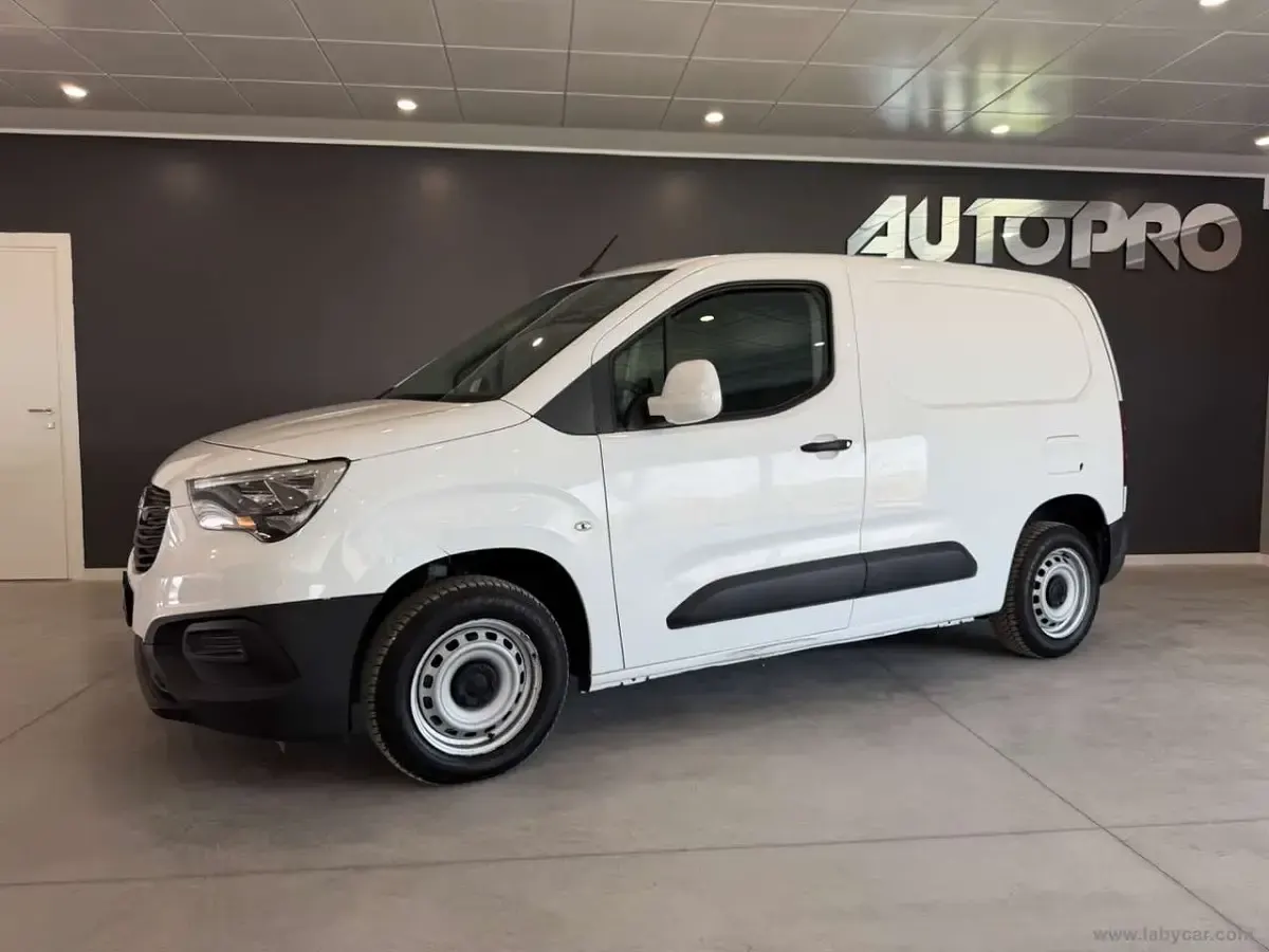 Usata Opel Combo S 102 CV (75 kW) 2020 Bianco Monovolume