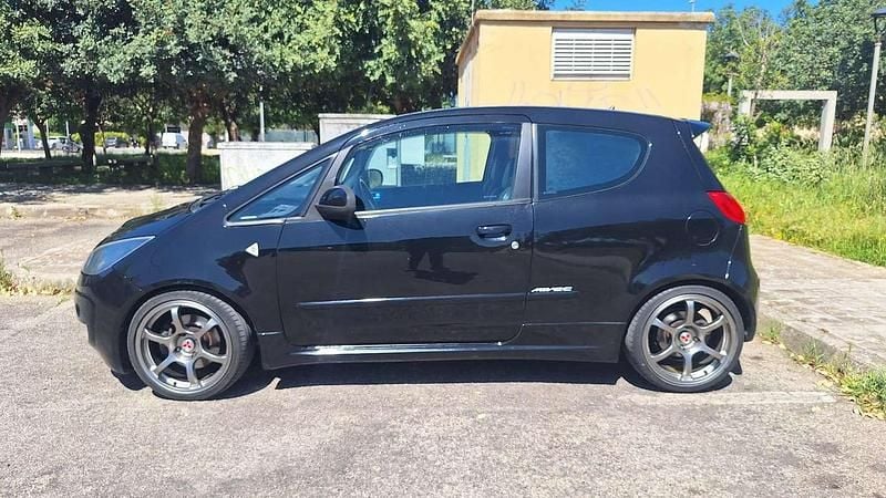 Usata Mitsubishi Colt 150 CV (110 kW) 2005 Utilitaria