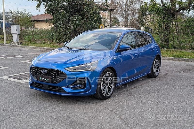 Usata Ford Focus ST 116 CV (85 kW) 2024 Blu Utilitaria