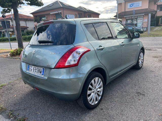 Usata Suzuki Swift GL 94 CV (69 kW) 2011 Grigio scuro Utilitaria