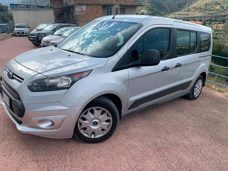 Usata Ford Tourneo Connect 120 CV (88 kW) 2018 Argento Monovolume