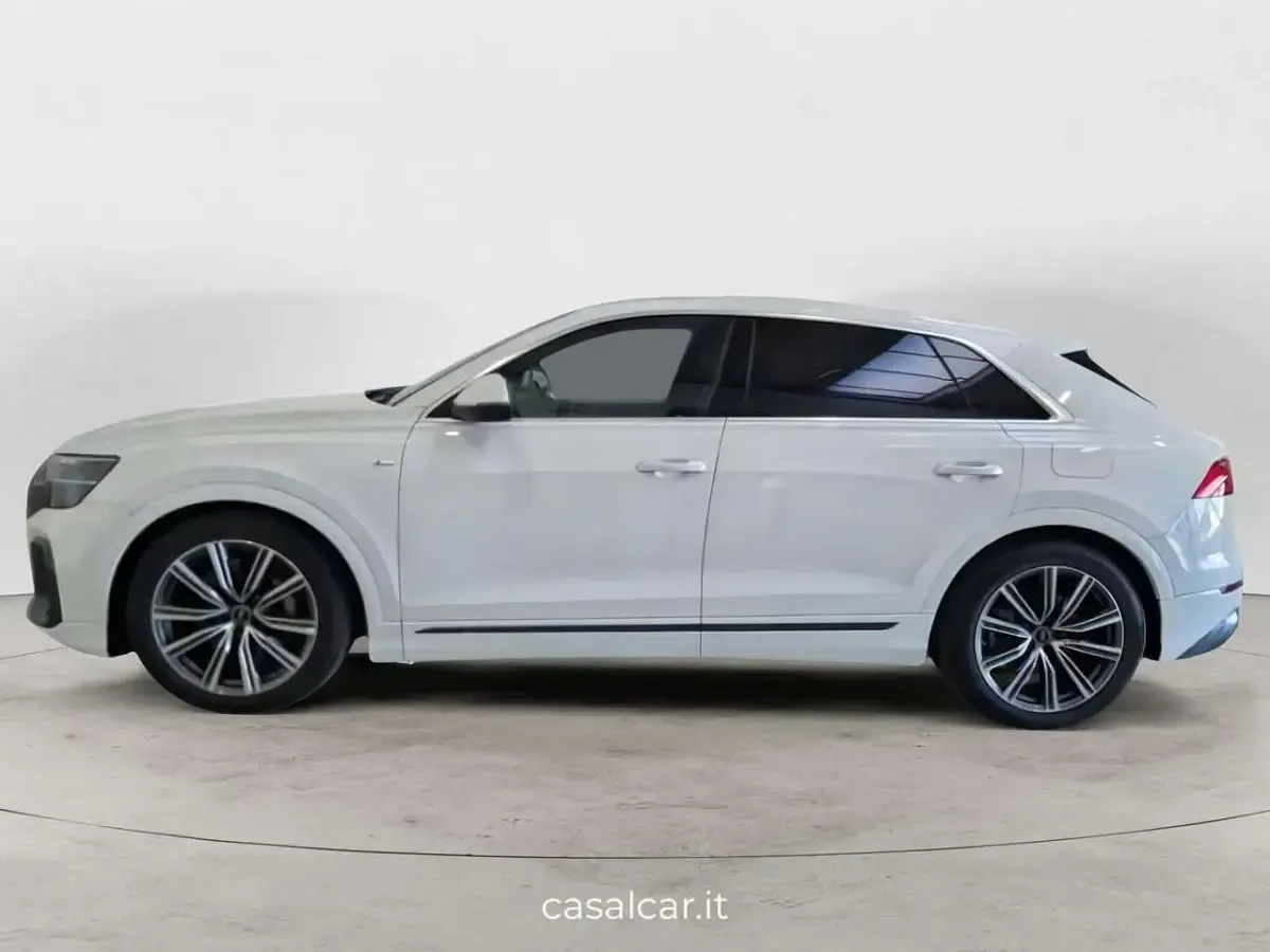 Nuova Audi Q8 S-Line 394 CV (289 kW) 2025 Bianco SUV