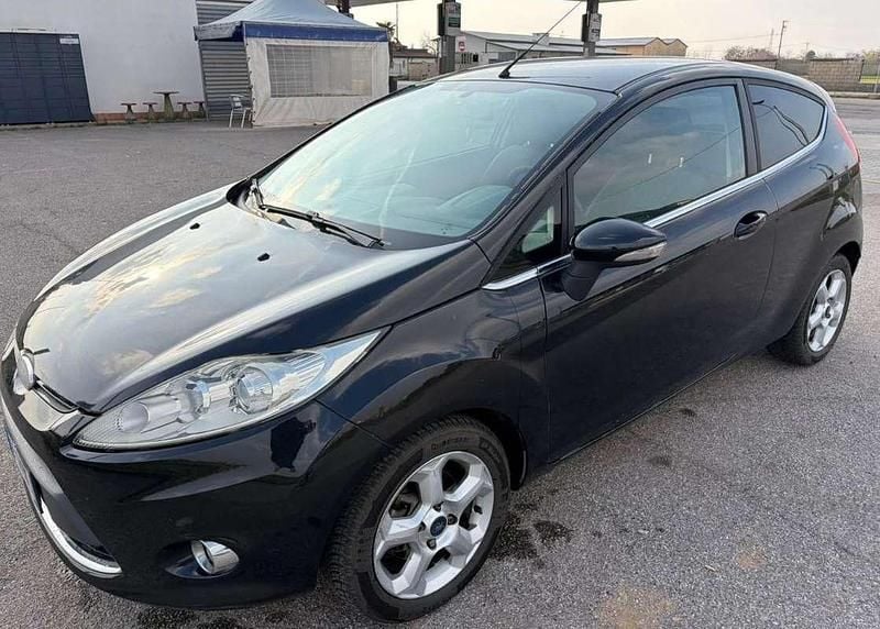 Usado Ford Fiesta Business Edition 97 HP (71 kW) 2011 Preto Citadino
