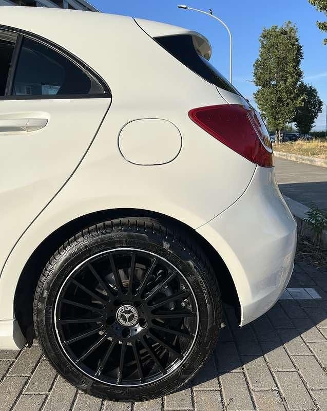 Usata Mercedes A160 Premium 90 CV (66 kW) 2015 Bianco Berlina