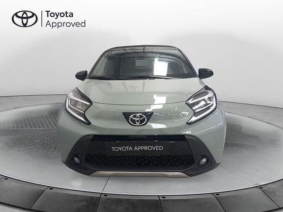 Usata Toyota Aygo X Lounge 72 CV (52 kW) 2025 Grigio SUV