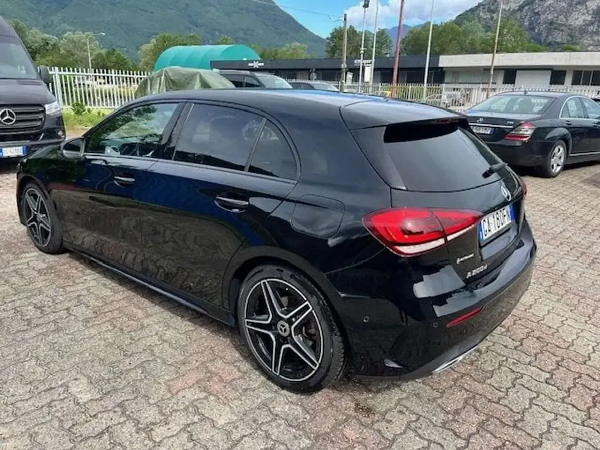 Usata Mercedes A200 Premium 150 CV (110 kW) 2020 Nero Berlina