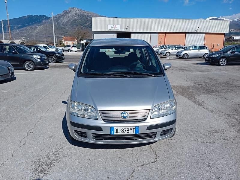 Usata Fiat Idea 77 CV (56 kW) 2007 Argento Monovolume