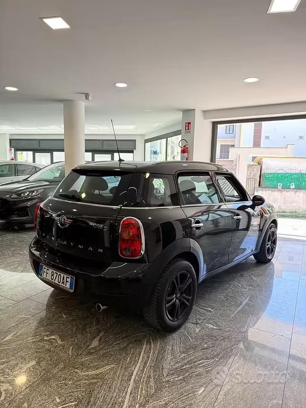 Usata Mini Cooper D Countryman 111 CV (81 kW) 2016 Nero SUV