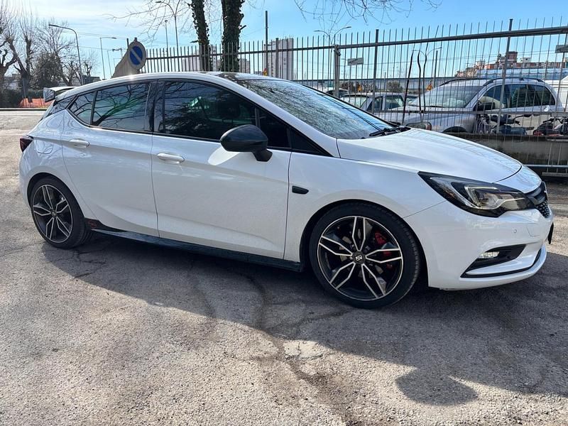 Usata Opel Astra OPC 160 CV (117 kW) 2019 Bianco Berlina
