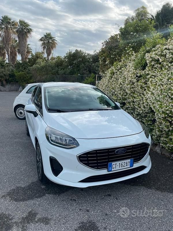 Usata Ford Fiesta Titanium 75 CV (55 kW) 2024 Bianco Berlina