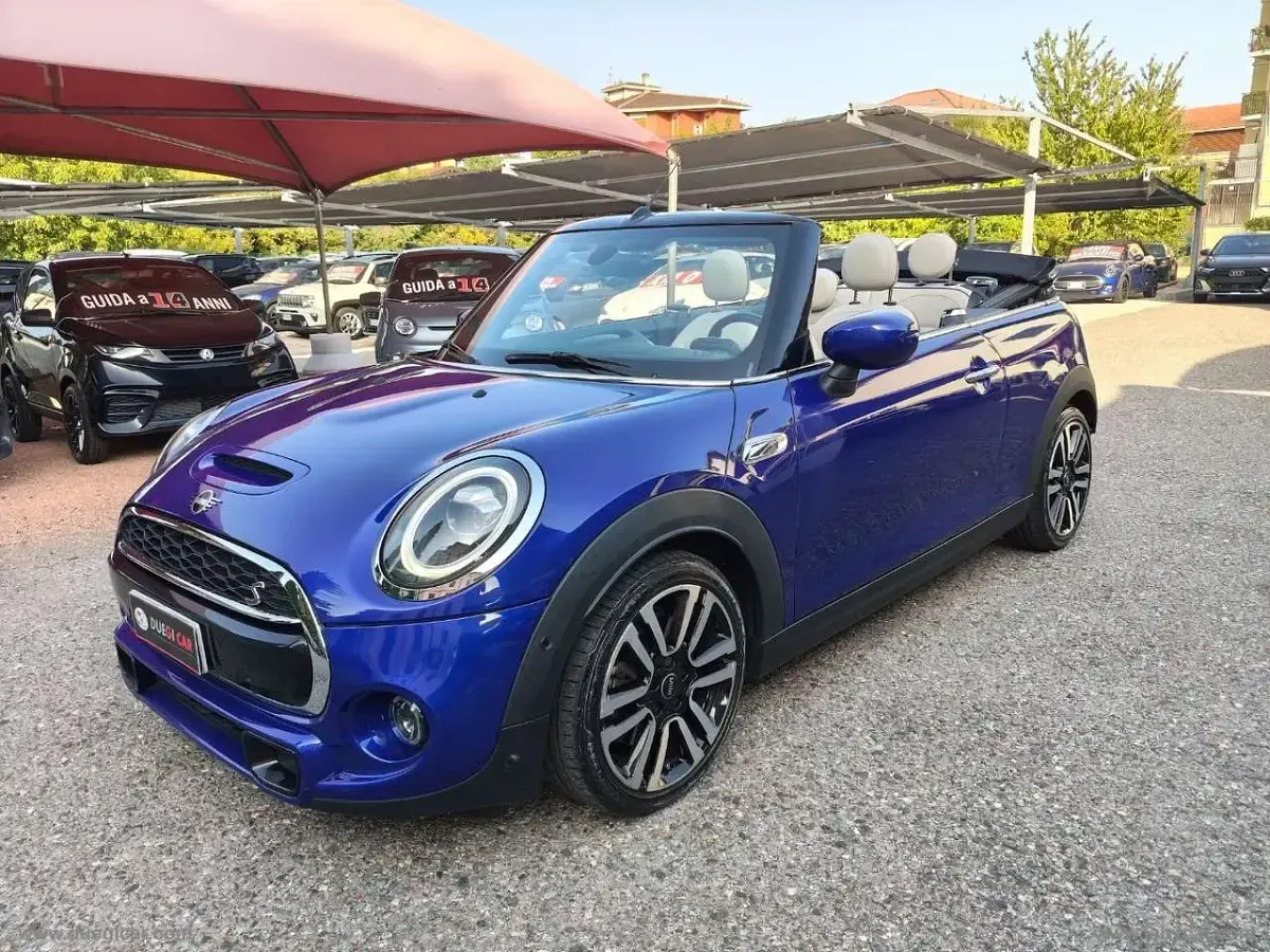 Usata Mini Cooper S Cabriolet 178 CV (130 kW) 2021 Blu/azzurro Cabrio