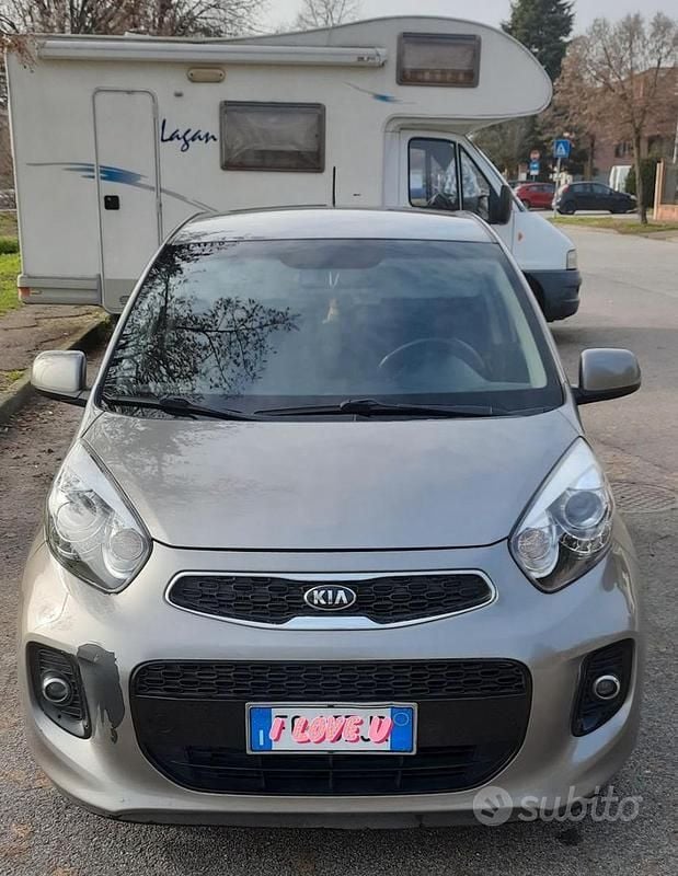 Usata Kia Picanto 2016 Grigio Utilitaria