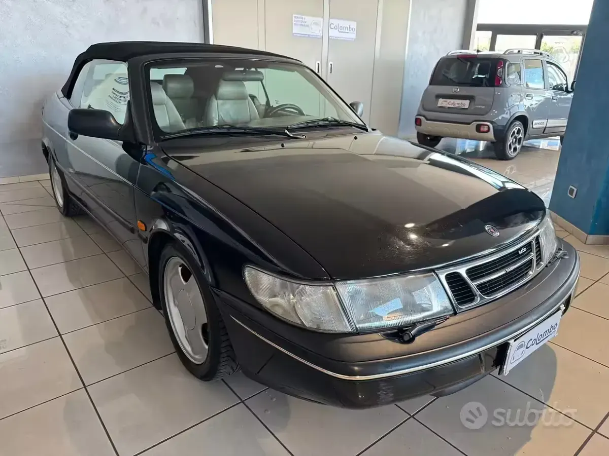 Usata Saab 900 Cabriolet 185 CV (136 kW) 1995 Nero Cabrio