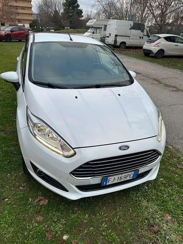 Usata Ford Fiesta Titanium 75 CV (55 kW) 2017 Berlina