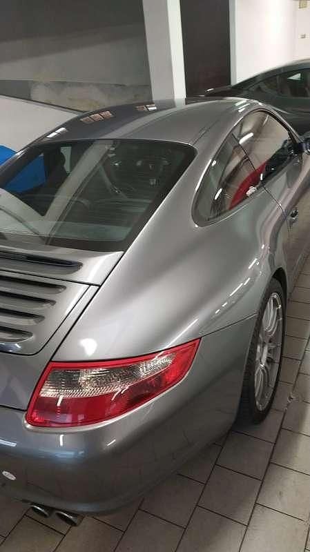 Usata Porsche 911 Carrera S 355 CV (261 kW) 2005 Grigio Coupé