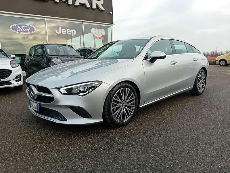 Usata Mercedes CLA200 Shooting Brake 150 CV (110 kW) 2022 Argento Station wagon