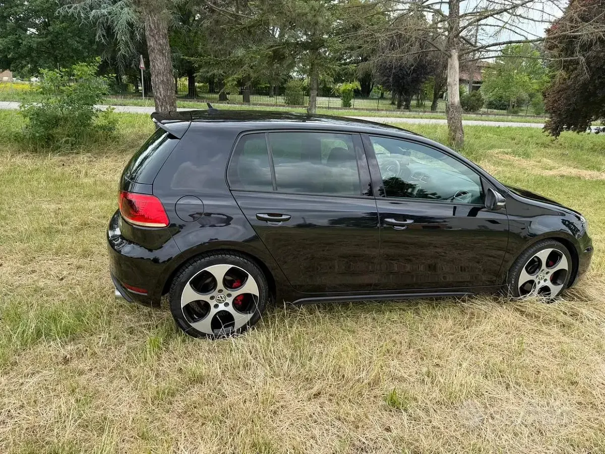 Usata VW Golf VII GTI 210 CV (154 kW) 2012 Nero Station wagon