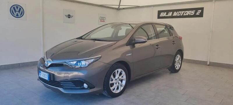 Usata Toyota Auris Hybrid Business Edition 99 CV (72 kW) 2018 Grigio Berlina