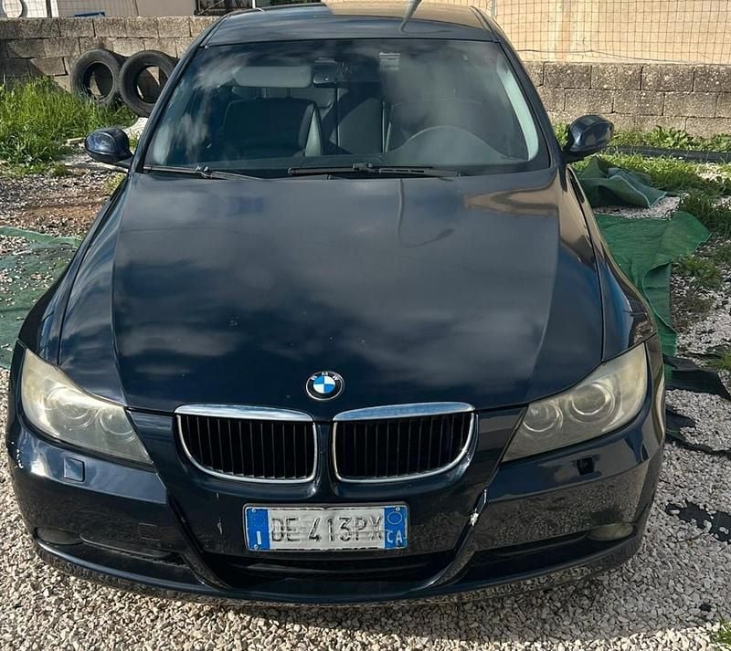 Nero Usata 2006 BMW 320 Tre volumi | 2600 € (Super prezzo) - Immagine 1/4