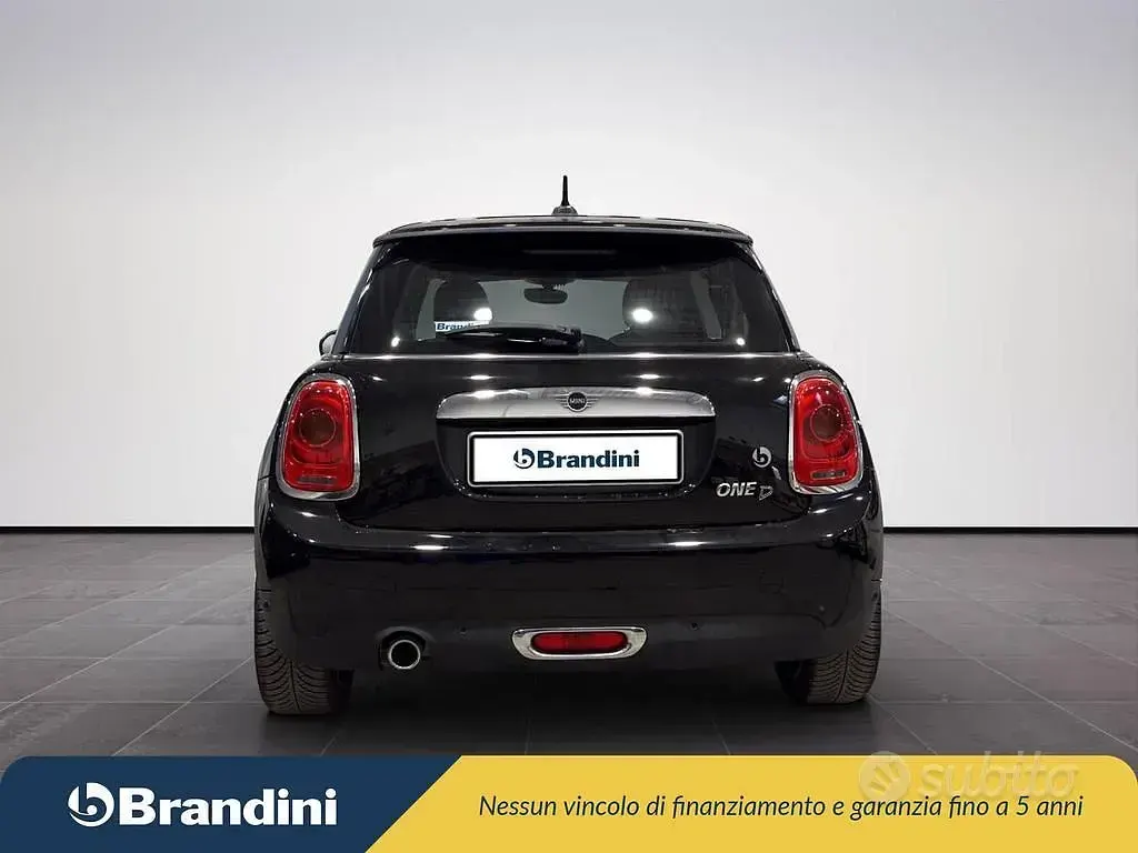 Usata Mini One D 95 CV (69 kW) 2019 Nera Utilitaria