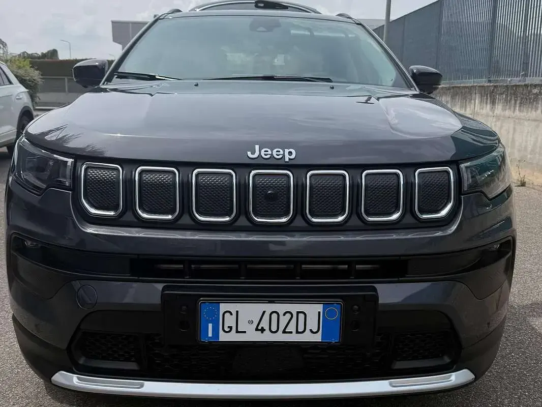 Usata Jeep Compass 131 CV (96 kW) 2022 Grigio SUV