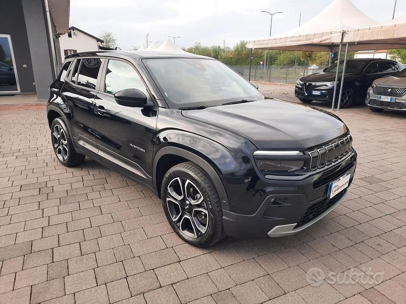 Usado Jeep Avenger Summit 101 CV (74 kW) 2023 Negro SUV