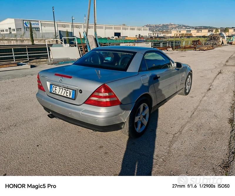 Usata Mercedes SLK200 192 CV (141 kW) 1998 Grigio Cabrio