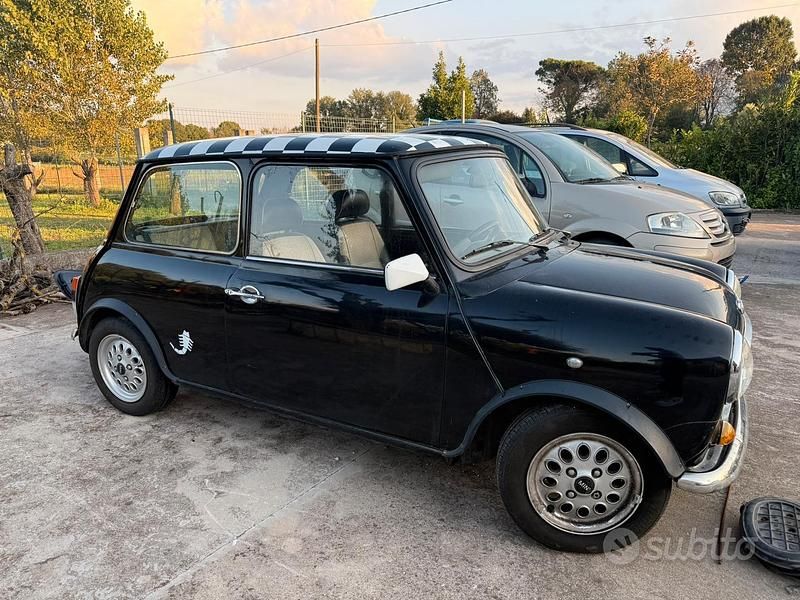 Usata Mini 1000 1982 Nero Utilitaria