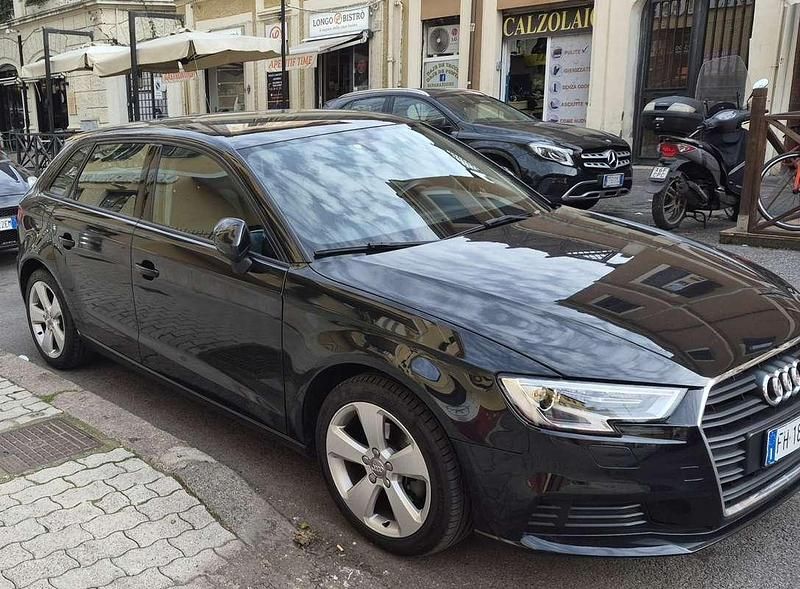 Usata Audi A3 Attraction 110 CV (80 kW) 2000 Utilitaria
