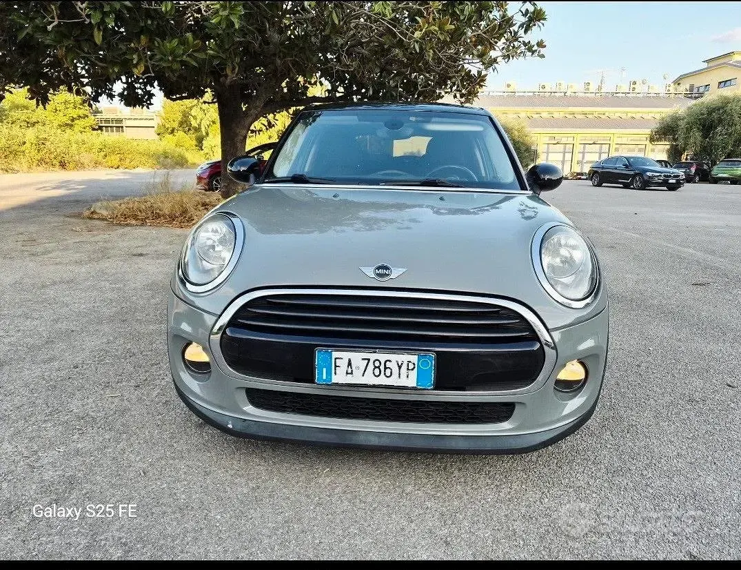 Usata Mini Cooper 116 CV (85 kW) 2015 Grigio Utilitaria
