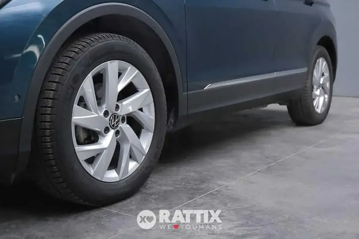 Usata VW Tiguan Elegance 150 CV (110 kW) 2022 Blu SUV