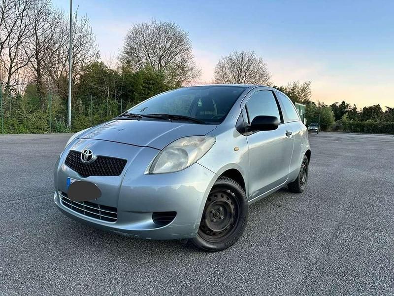 Usata Toyota Yaris 68 CV (50 kW) 2003 Berlina