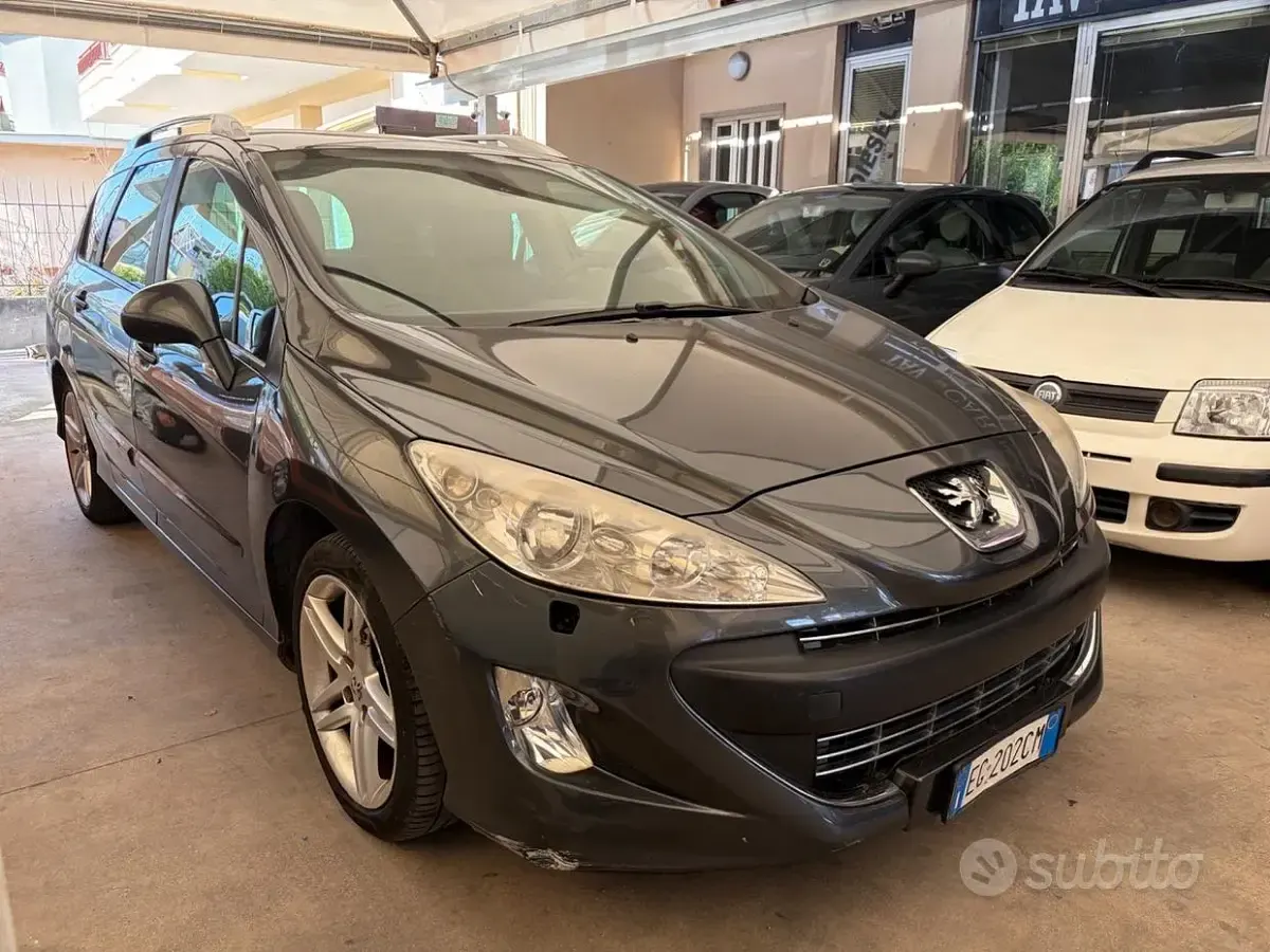 Usata Peugeot 308 Sportium 112 CV (82 kW) 2011 Grigio Station wagon