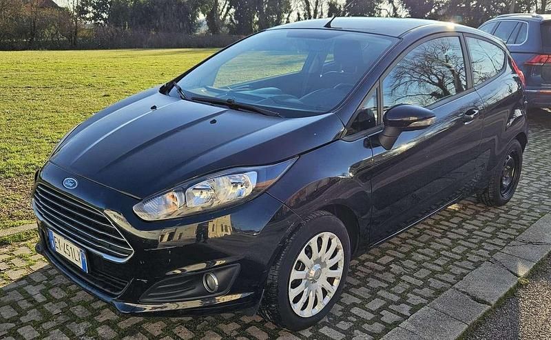 Usata Ford Fiesta Business Edition 80 CV (58 kW) 2015 Berlina