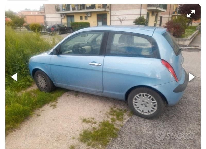 Usata Lancia Ypsilon 2004 Blu Utilitaria
