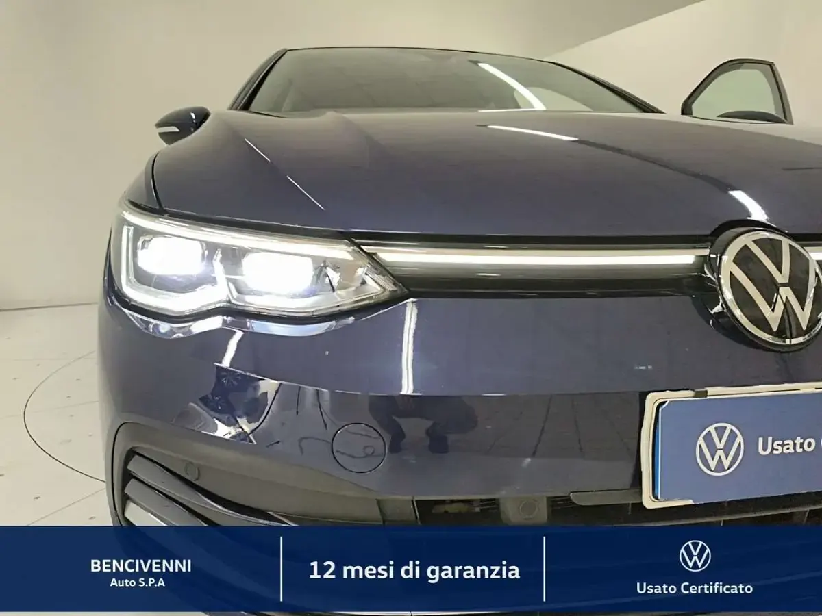 Usata VW Golf VIII Style 131 CV (96 kW) 2022 Blu/azzurro Berlina