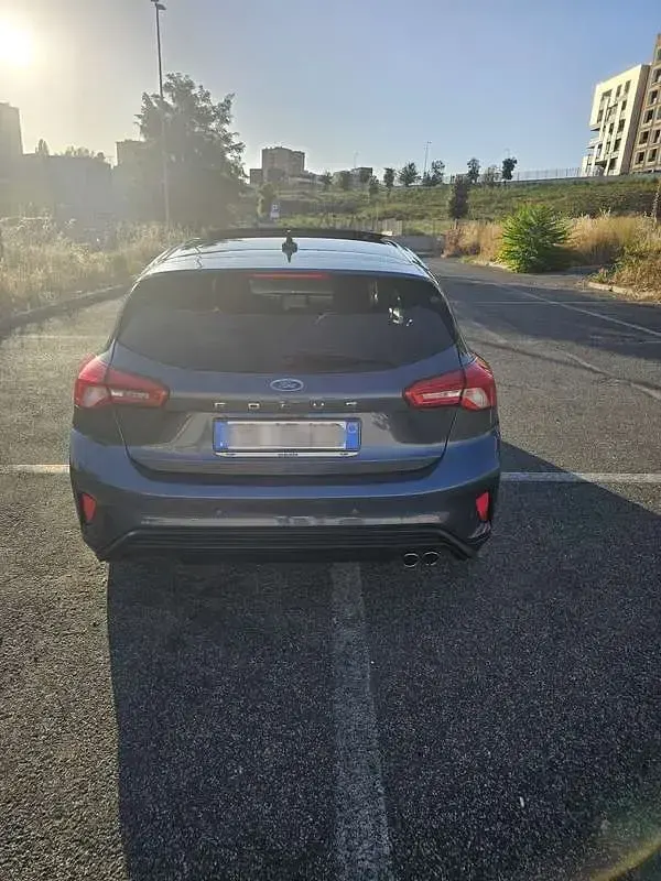Usata Ford Focus ST-Line 120 CV (88 kW) 2018 Blu Berlina