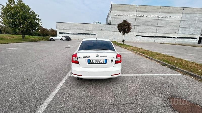 Usata Skoda Octavia vRS 200 CV (147 kW) 2012 Bianco Berlina
