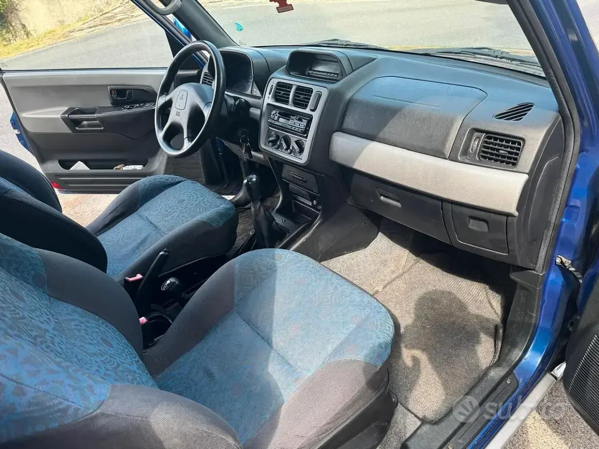Usata Mitsubishi Pajero Comfort Edition 120 CV (88 kW) 2000 Bluazzurro SUV