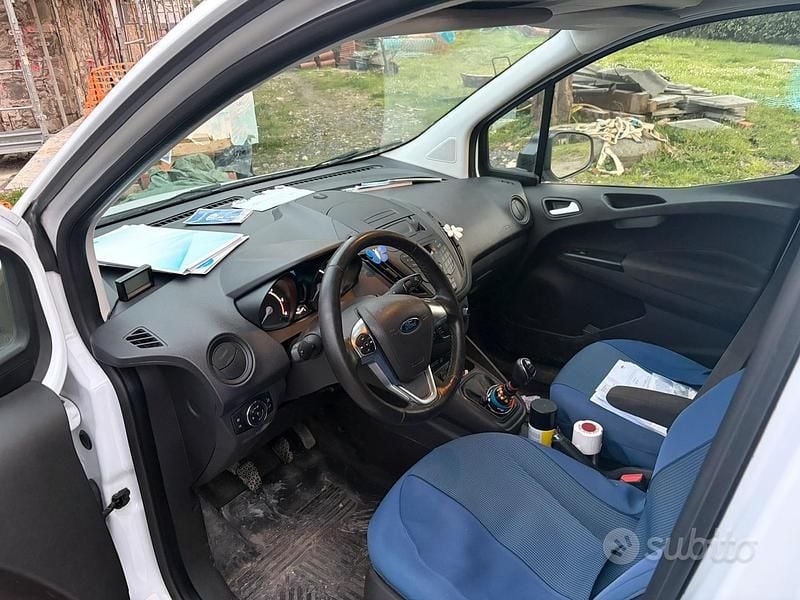 Usata Ford Courier 2023 Bianco Monovolume