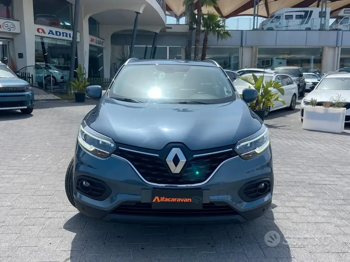 Usata Renault Kadjar Business 116 CV (85 kW) 2020 Blu SUV