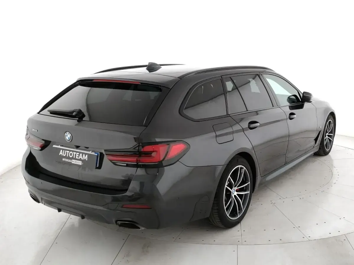 Occasion BMW 520 M Sport 190 ch (139 kW) 2023 Gris Break
