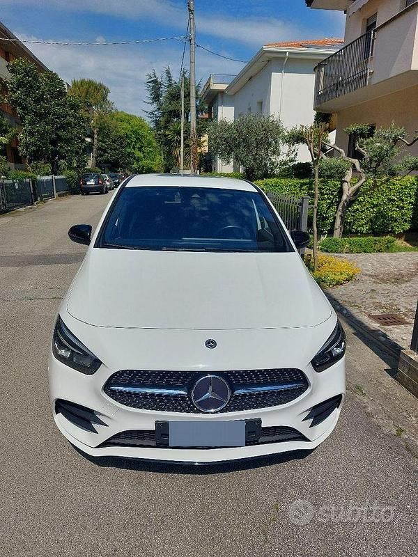 Usata Mercedes B200 Premium 150 CV (110 kW) 2020 Bianco Utilitaria