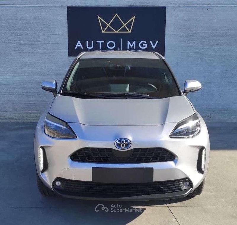 Usata Toyota Yaris Cross Trend 92 CV (67 kW) 2022 Grigio SUV